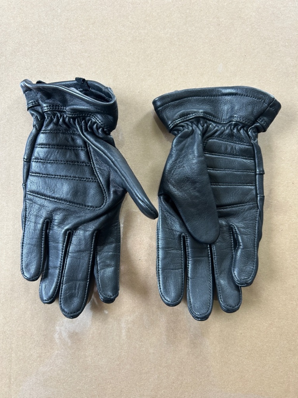 Harley-Davidson Genuine Motorclothes riding gloves - Picture 2 of 5
